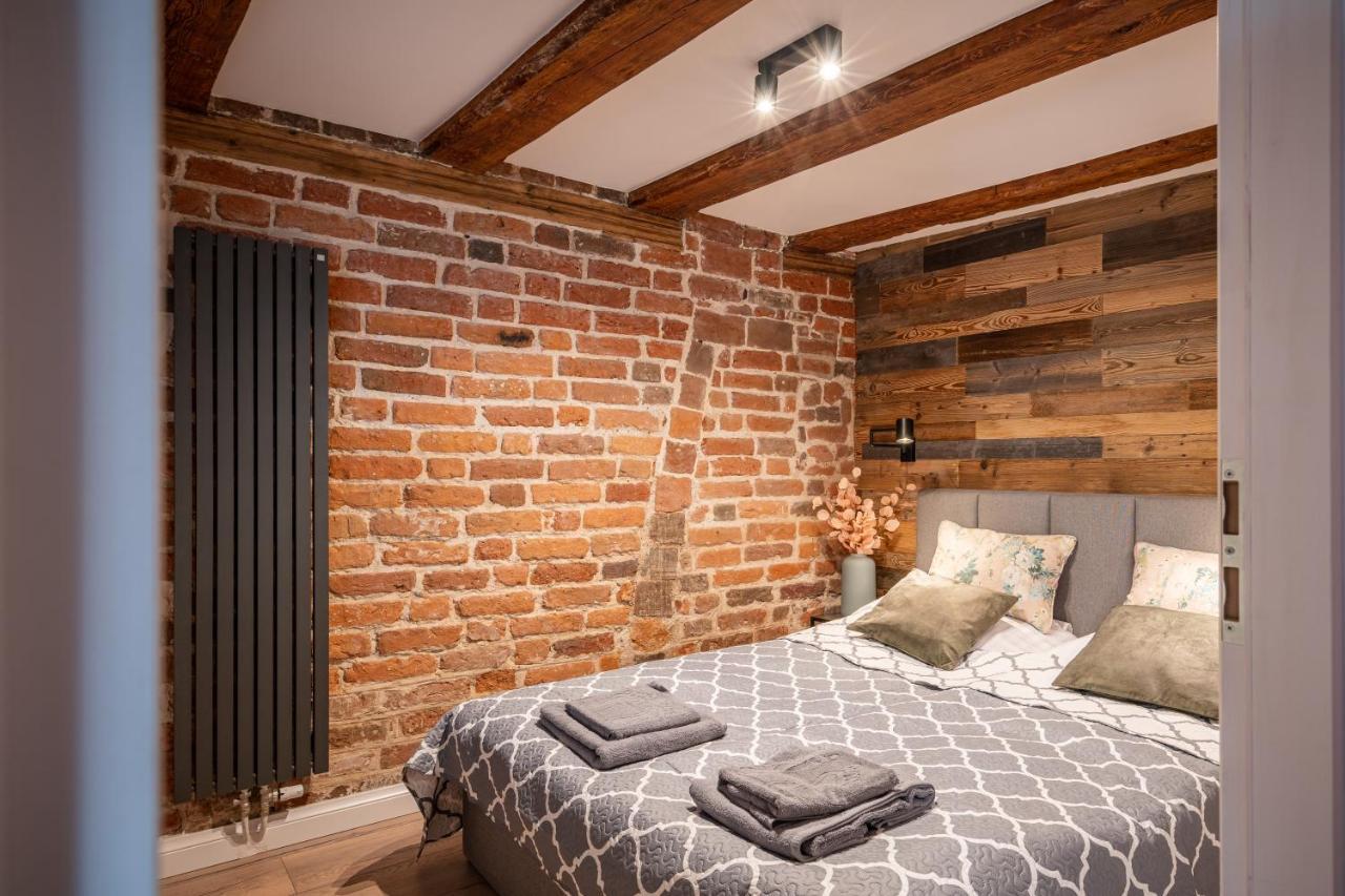 Apartamenty Stare Cegly Thorn Exterior foto