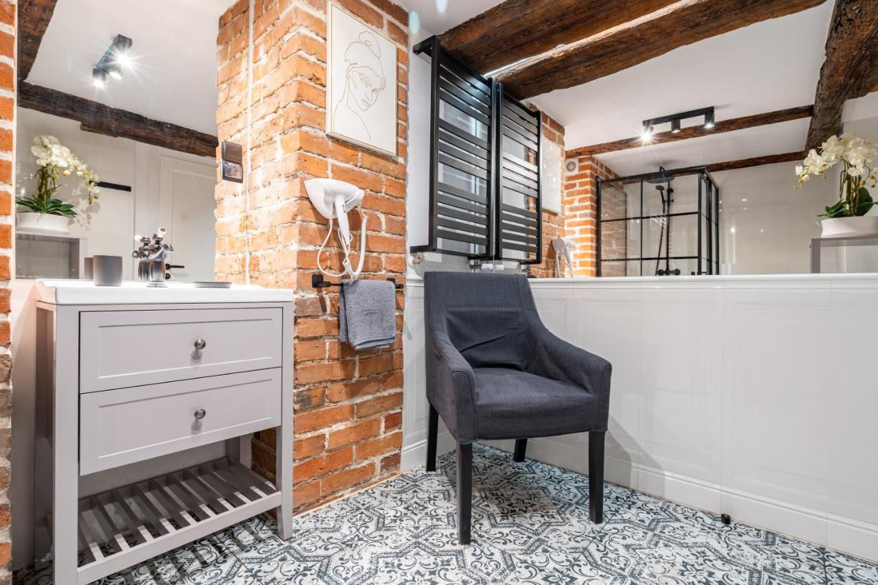 Apartamenty Stare Cegly Thorn Exterior foto